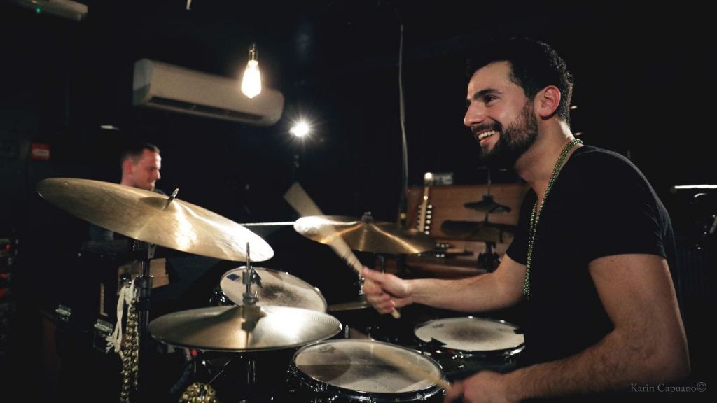 baterista e percussionista Pedro Segundo